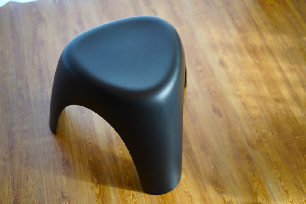 レビュー】これで1万円台！？柳宗理のエレファントスツールは生涯の友