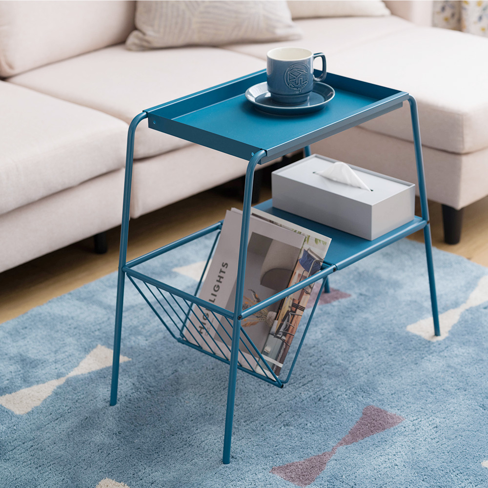 マガジンラック付きサイドテーブル FinLinje（フィンリニ） 家具の製造