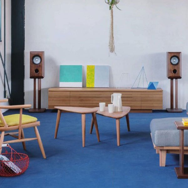 コンパクトに重ねることもできるリビングテーブル REAL LT017 | 国産