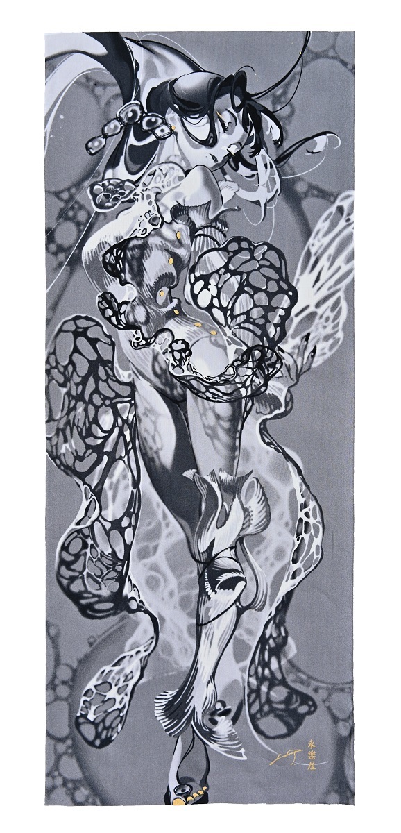 左から「米山舞×永楽屋手ぬぐい『BONE』」「米山舞×永楽屋手ぬぐい