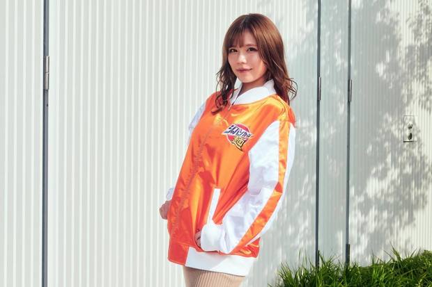 ジャパンカップ麺がスカジャンに イラストレーター描き下ろしキャラを