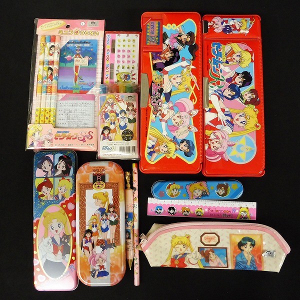 買取】セーラームーン グッズ 大量 当時物 食器 文房具 キャラバッジ