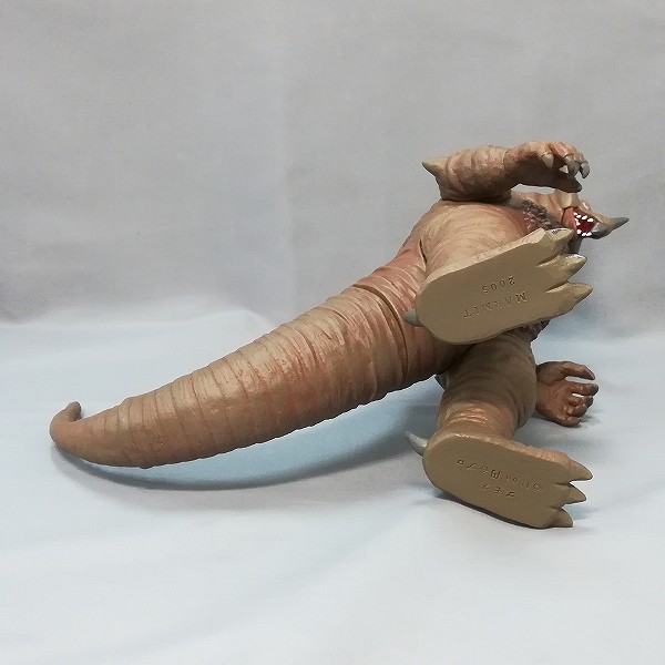 買取】マーミット 大怪獣 リアルソフビキット ゴモラ 完成品