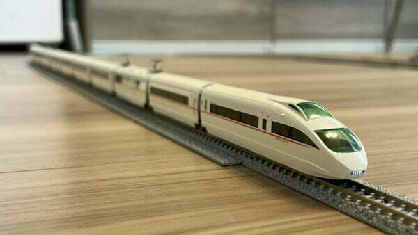 引退目前で人気はどう変化した？激レアNゲージロマンスカーVSE中古相場