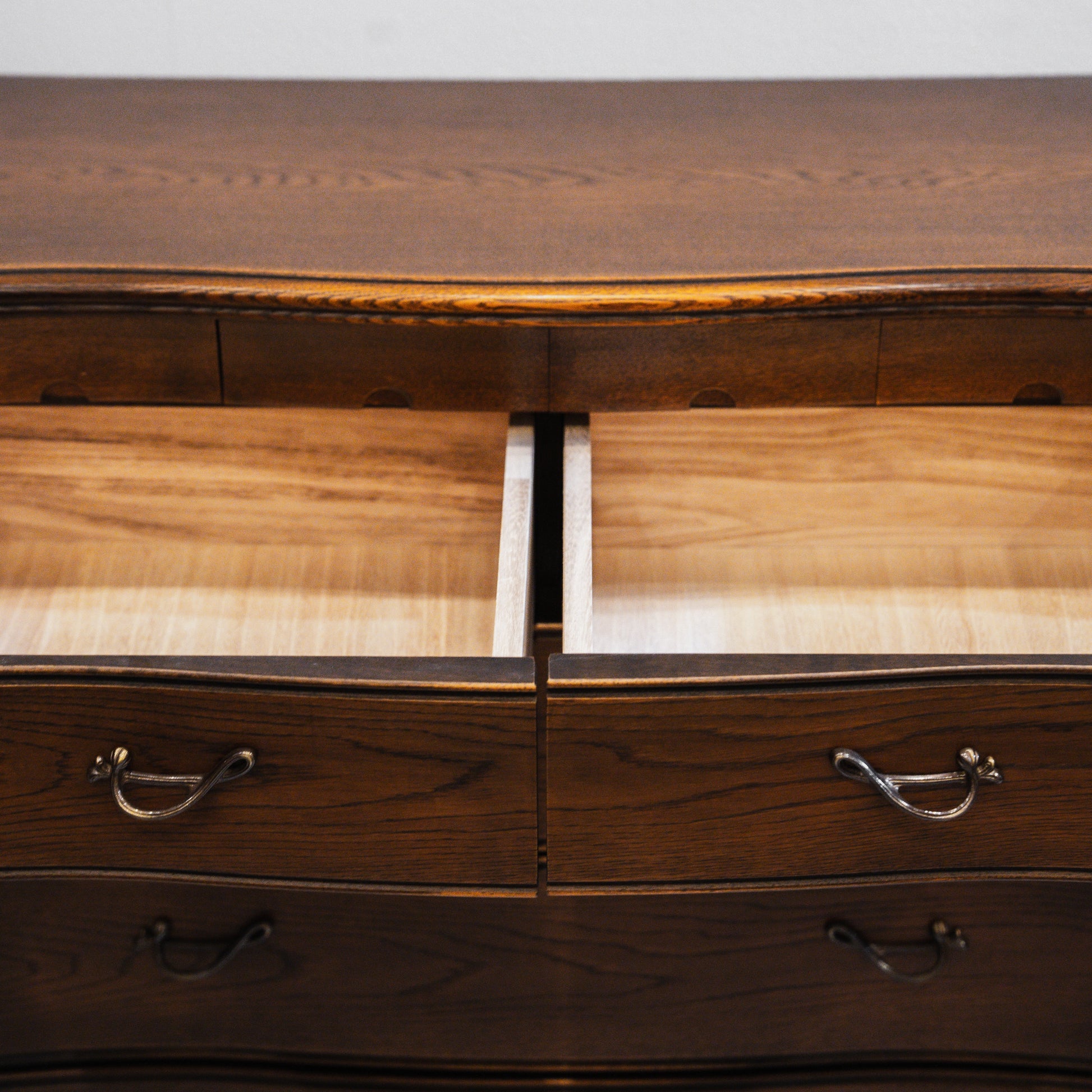 Continue ハイチェスト – Gallery Cafe KAKERU