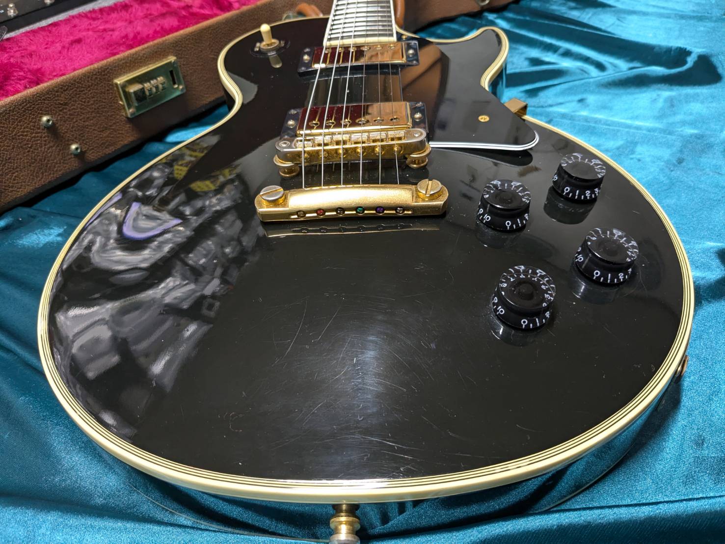 Gibson / Les Paul Custom 2001年製 - KALEIDO GUITAR ギター・ベース