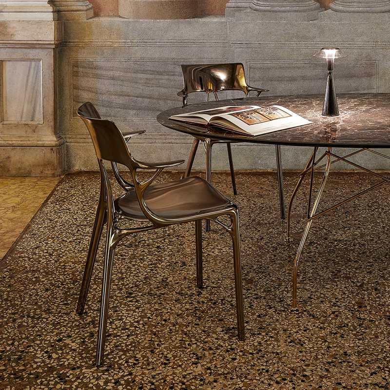 エーアイメタリック｜Kartell｜カルテルオフィシャルサイト