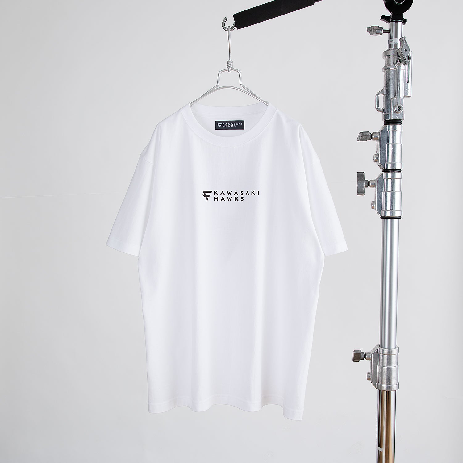 KAWASAKI HAWKS LOGO T-shirt WHITE – KAWASAKI HAWKS | カワサキホークス