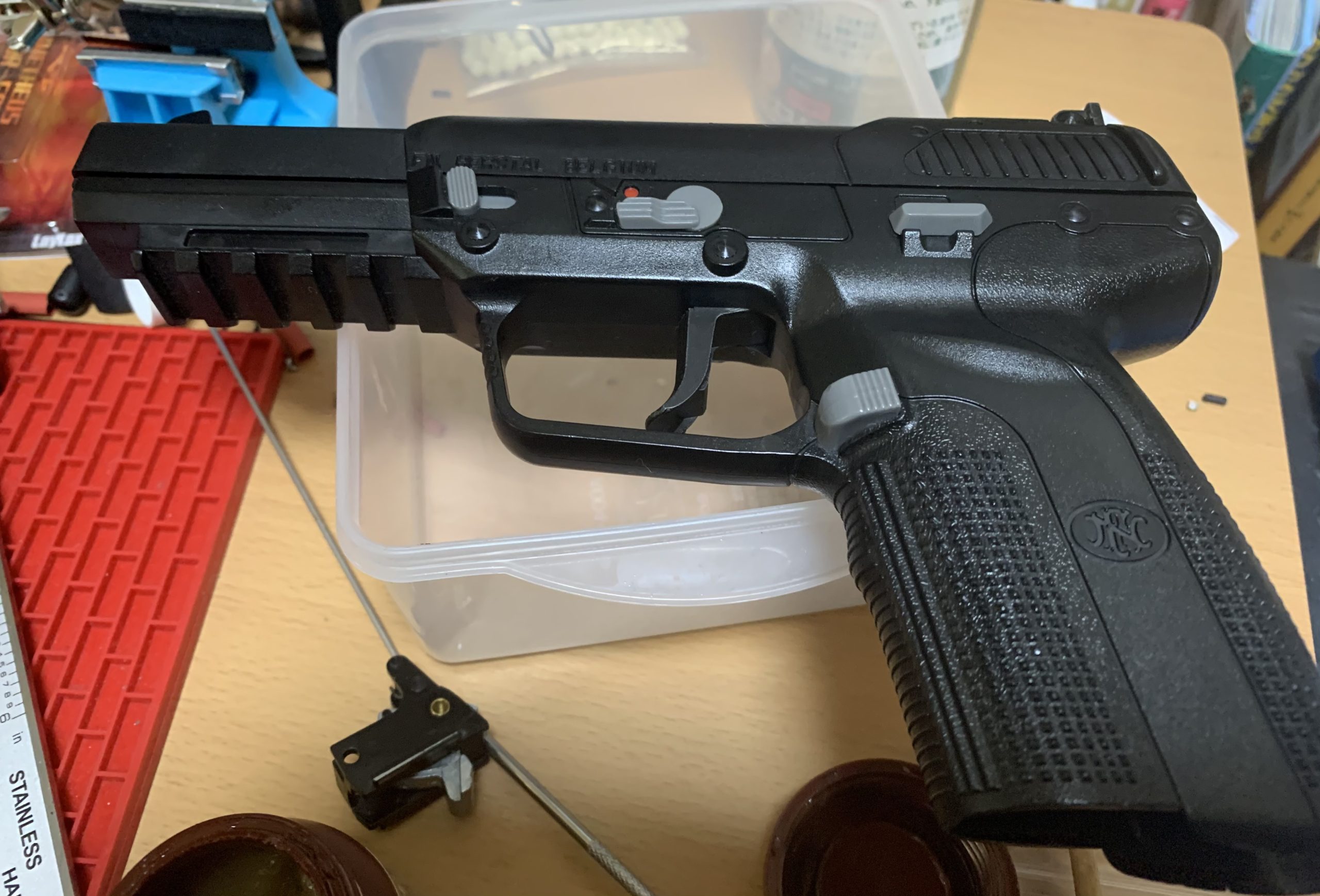 マルシン FN 5-7 ファイブセブン CO2 故障修理とメンテナンス