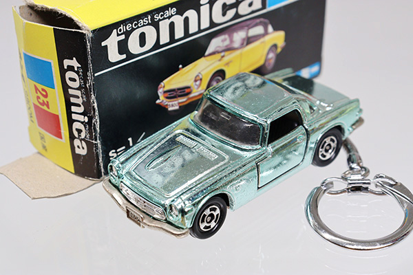 ミニカーショップ ケンボックス トミカ 黒箱☆25☆ホンダS800M(メッキ