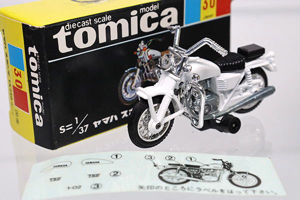 ミニカーショップ ケンボックス トミカ 黒箱☆30☆ヤマハTX750白バイ