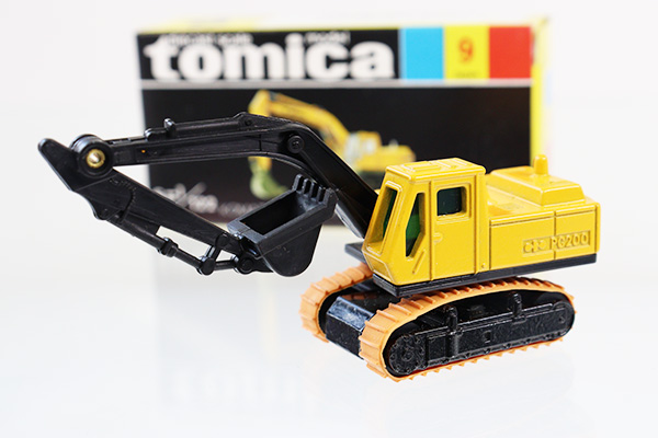 ミニカーショップ ケンボックス トミカ黒箱☆9☆小松パワーショベル