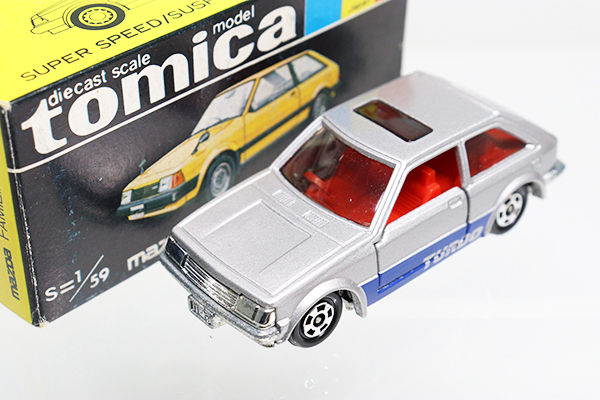 ミニカーショップ ケンボックス トミカ 黒箱☆4☆マツダファミリア