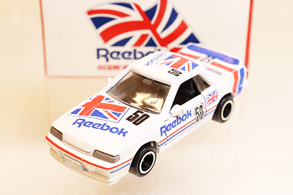 トミカ リーボック特注品 スカイライン ミニカーショップ ケンボックス