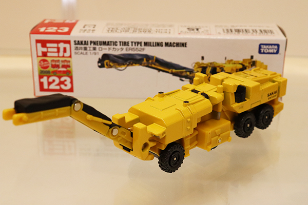 ミニカーショップ ケンボックス ロングトミカ☆123☆酒井重工業 ロード