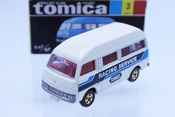 ミニカーショップ ケンボックス トミカ 黒箱☆3☆日産キャラバン
