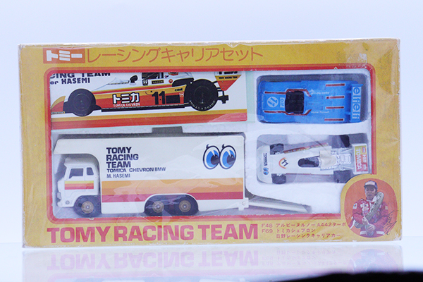 ミニカーショップ ケンボックス トミカギフトセットレーシングキャリア