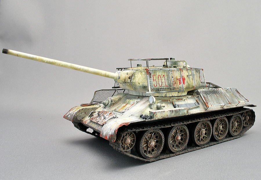 T-34/85 ベッドスプリングアーマー ソビエト軍中戦車 ドラゴン 1/35