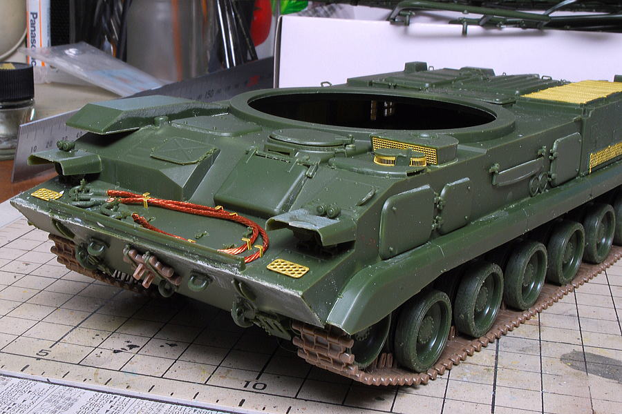 ツングースカ 2S6M ロシア軍対空自走砲 パンダホビー 1/35 組立と塗装