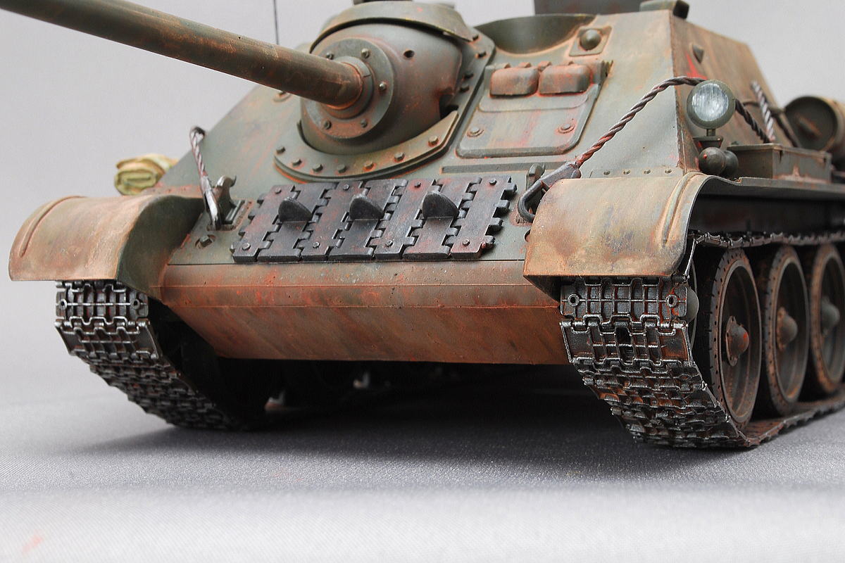 SU-85 ソビエト軍駆逐戦車 タミヤ 1/35 組立と塗装・製作記・完成写真