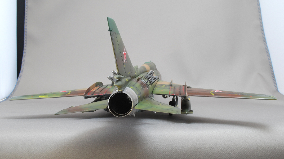 スホーイ Su-17/22M4 フィッター 戦闘爆撃機 セマー 1/48 組立と塗装