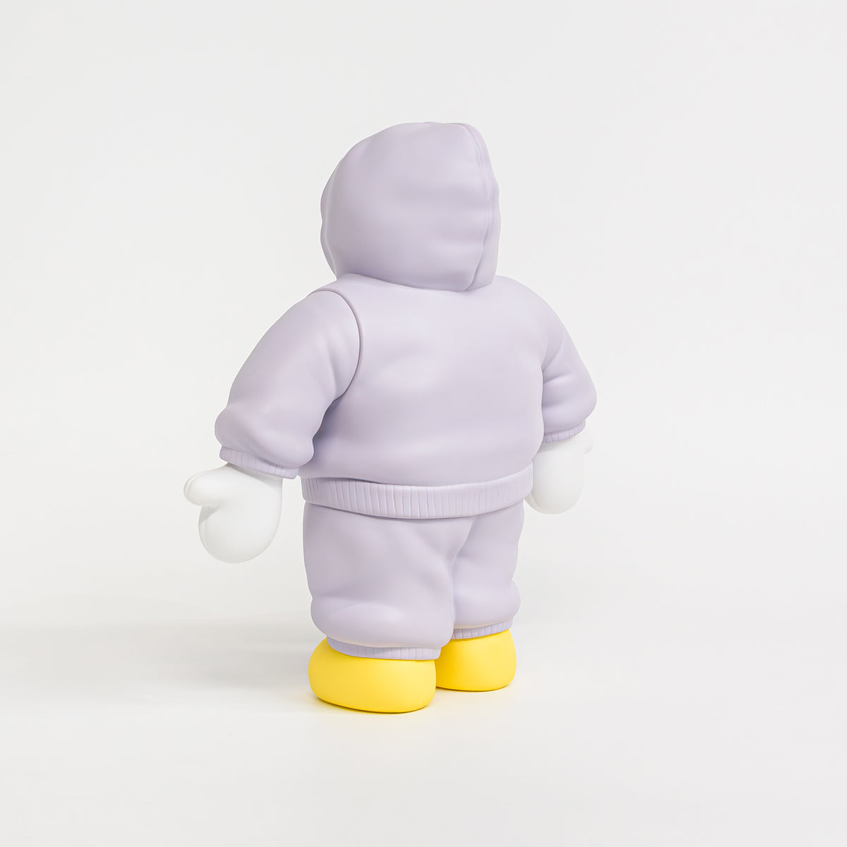 1 スウェットを着たソフビのトモダチ！ / The TOMODACHI！