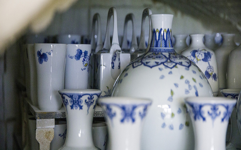 小笠原藤右衛門窯コンセプト - 伊万里鍋島焼窯元・小笠原藤右衛門窯