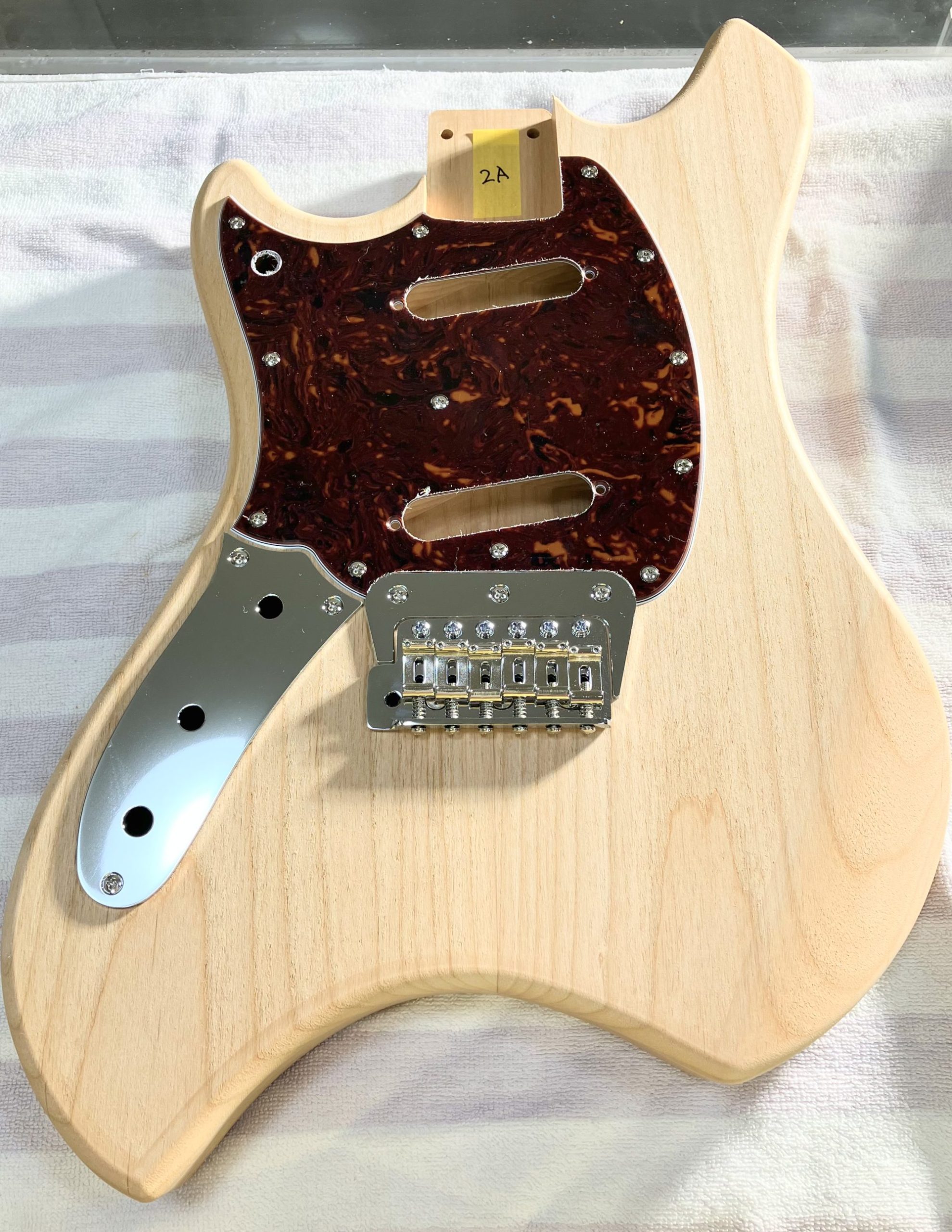 Type Fender Swinger レフティー ボディー・ピックガード