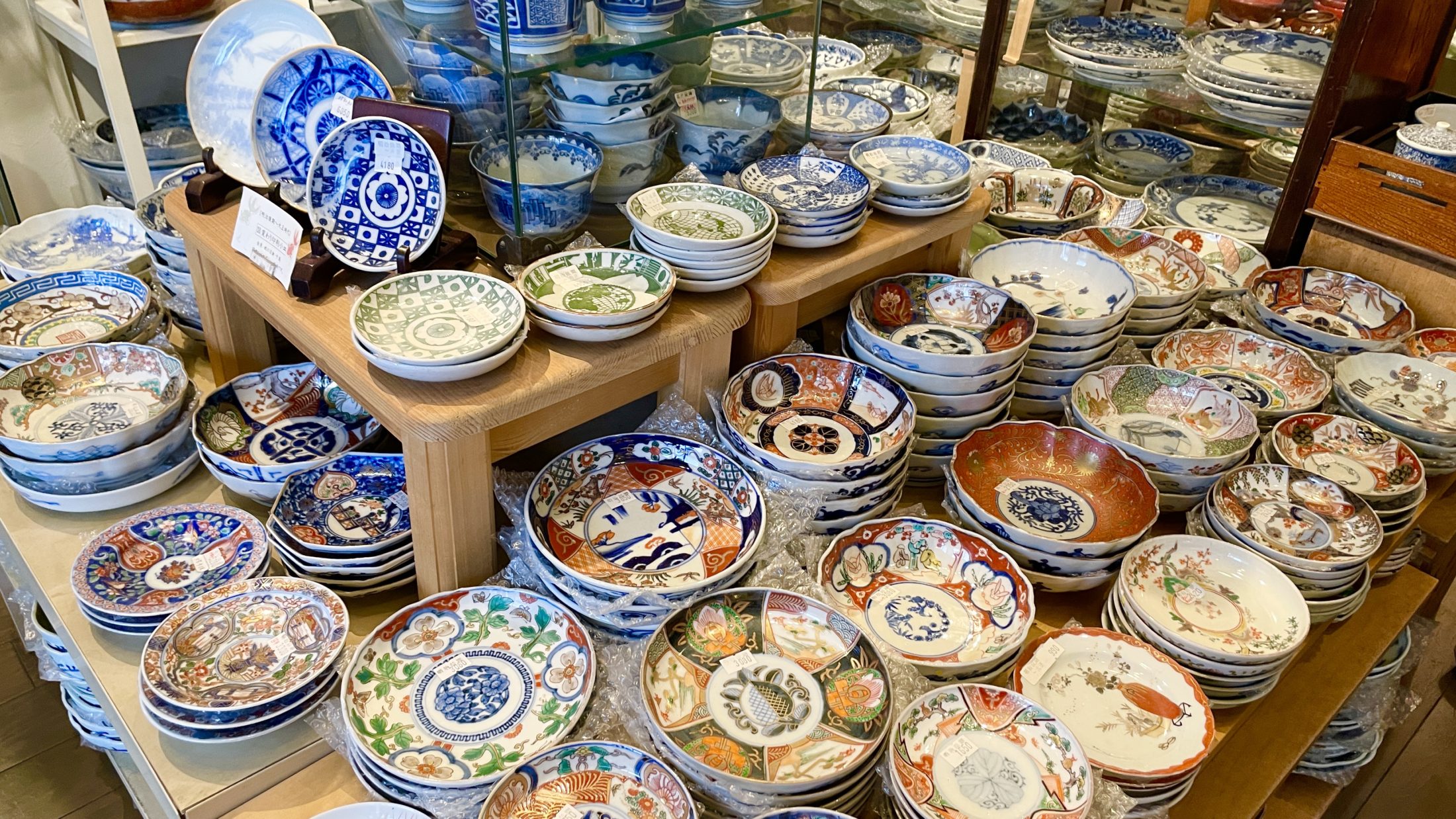 美しいブルーの伊万里焼が揃う店「吉祥寺PukuPuku(プクプク)」 | 吉祥寺.me