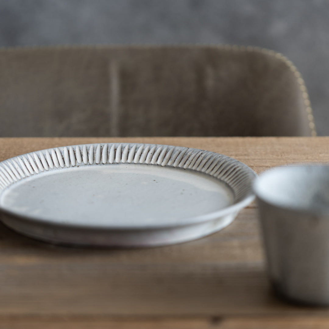 大原拓也］ 7寸リムプレート 鎬粉引 – キゴコチ