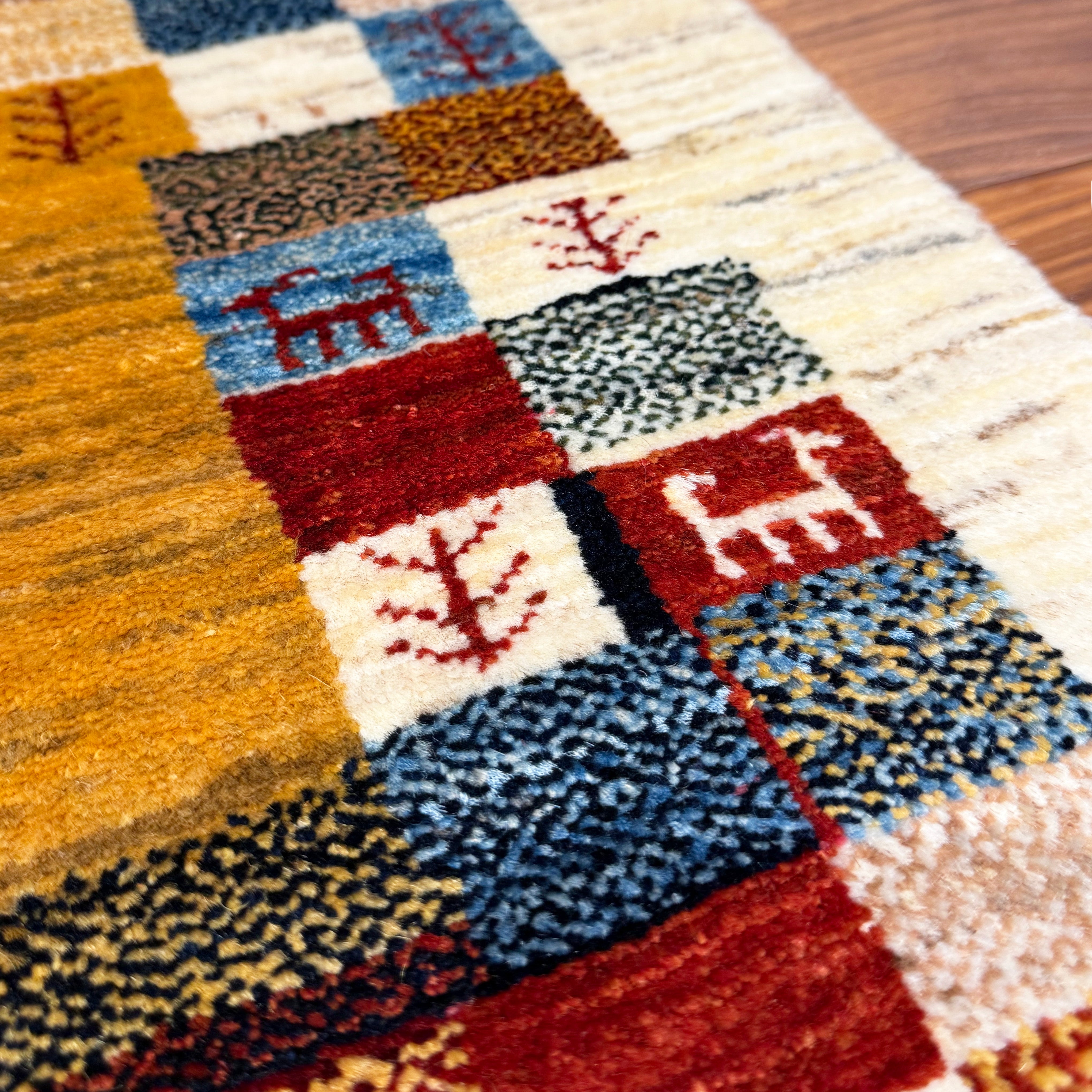 遊牧民の絨毯 】Zollanvari ゾランヴァリ ギャッベ 86×60㎝ (No.04085