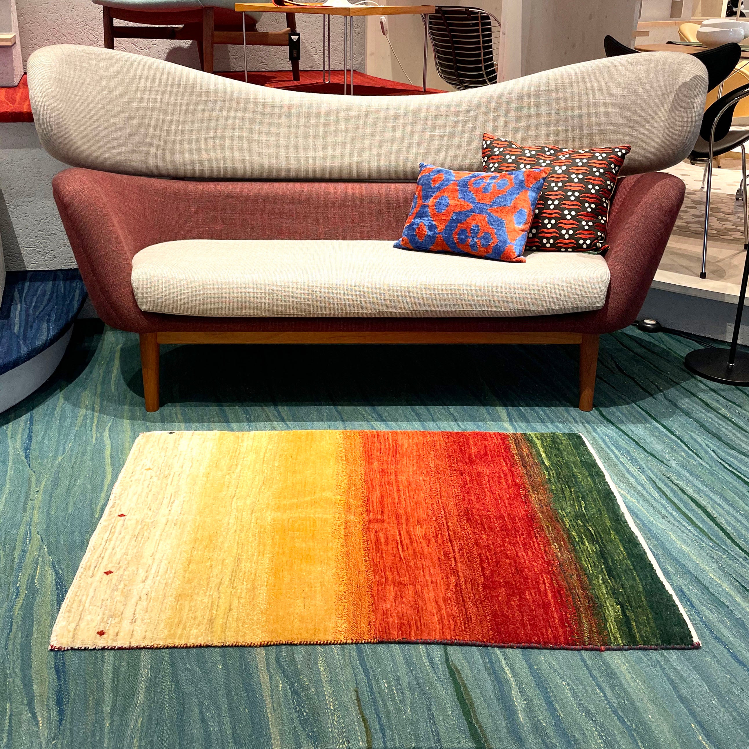 遊牧民の絨毯 】Zollanvari ゾランヴァリ ギャッベ 119×82㎝ (No.04094