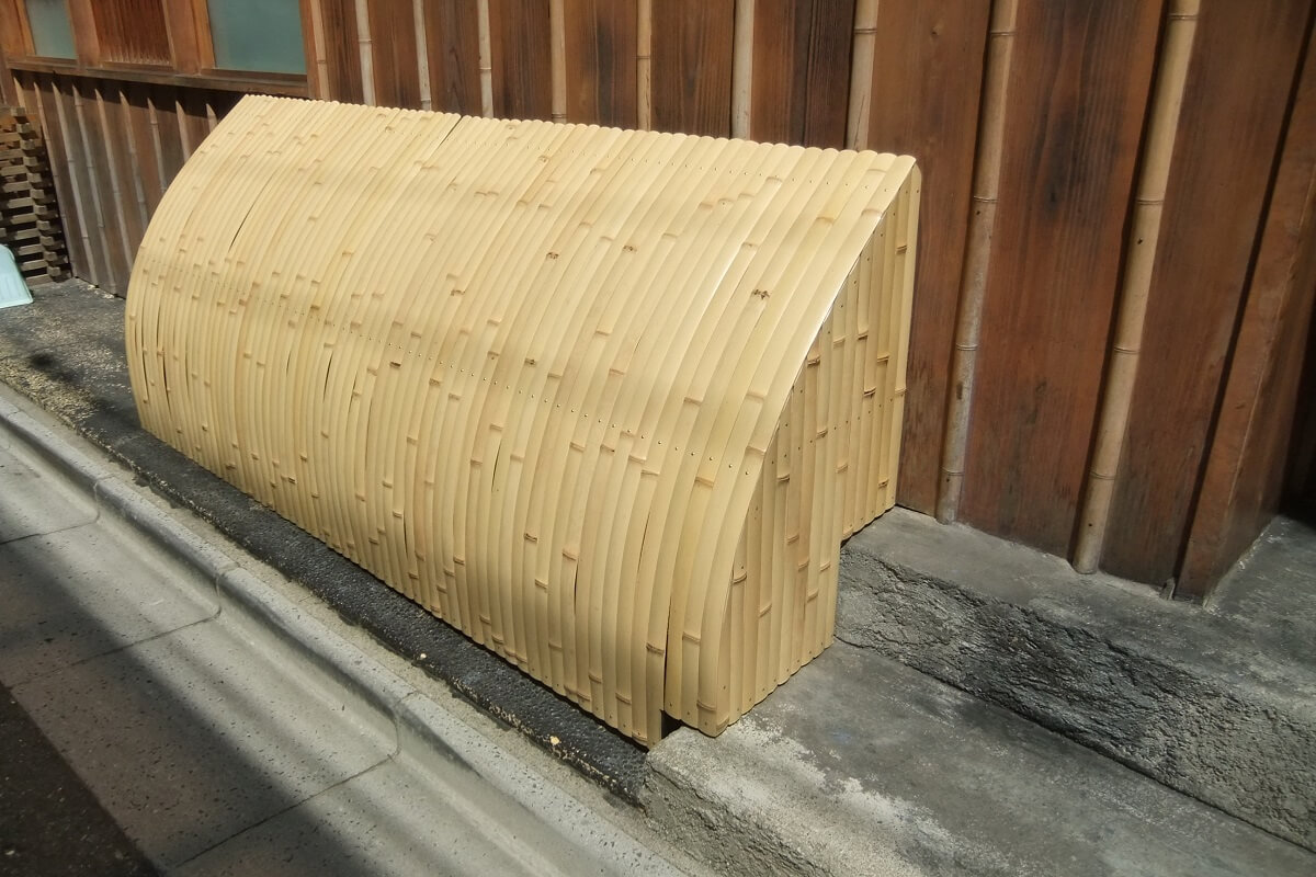 犬矢来（いぬやらい）・駒寄（こまよせ）の制作・設置例 | 梶本銘木店