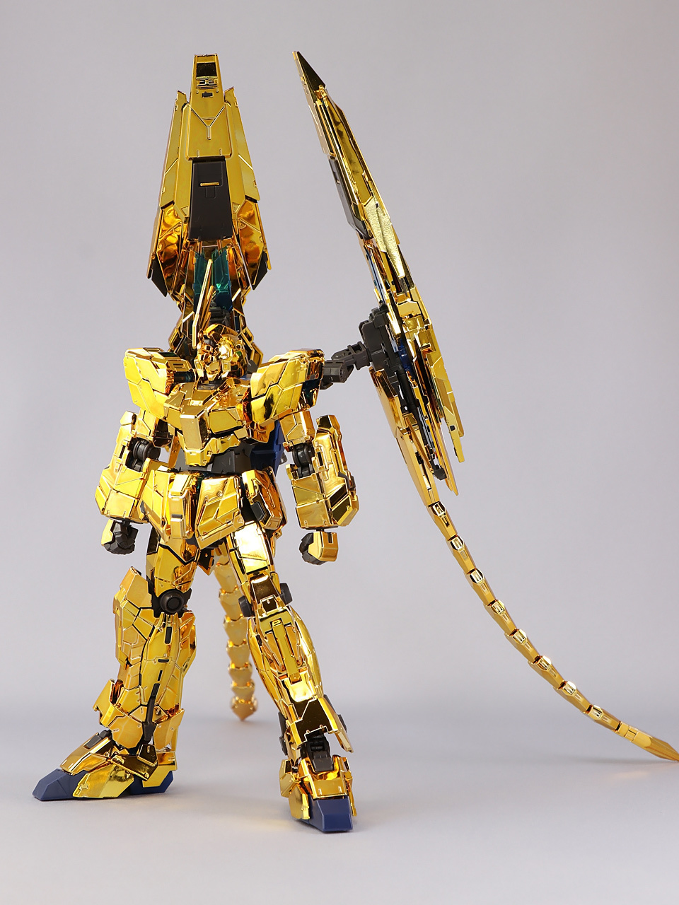 RG ユニコーンガンダム3号機 フェネクス（ナラティブVer.） 素組み