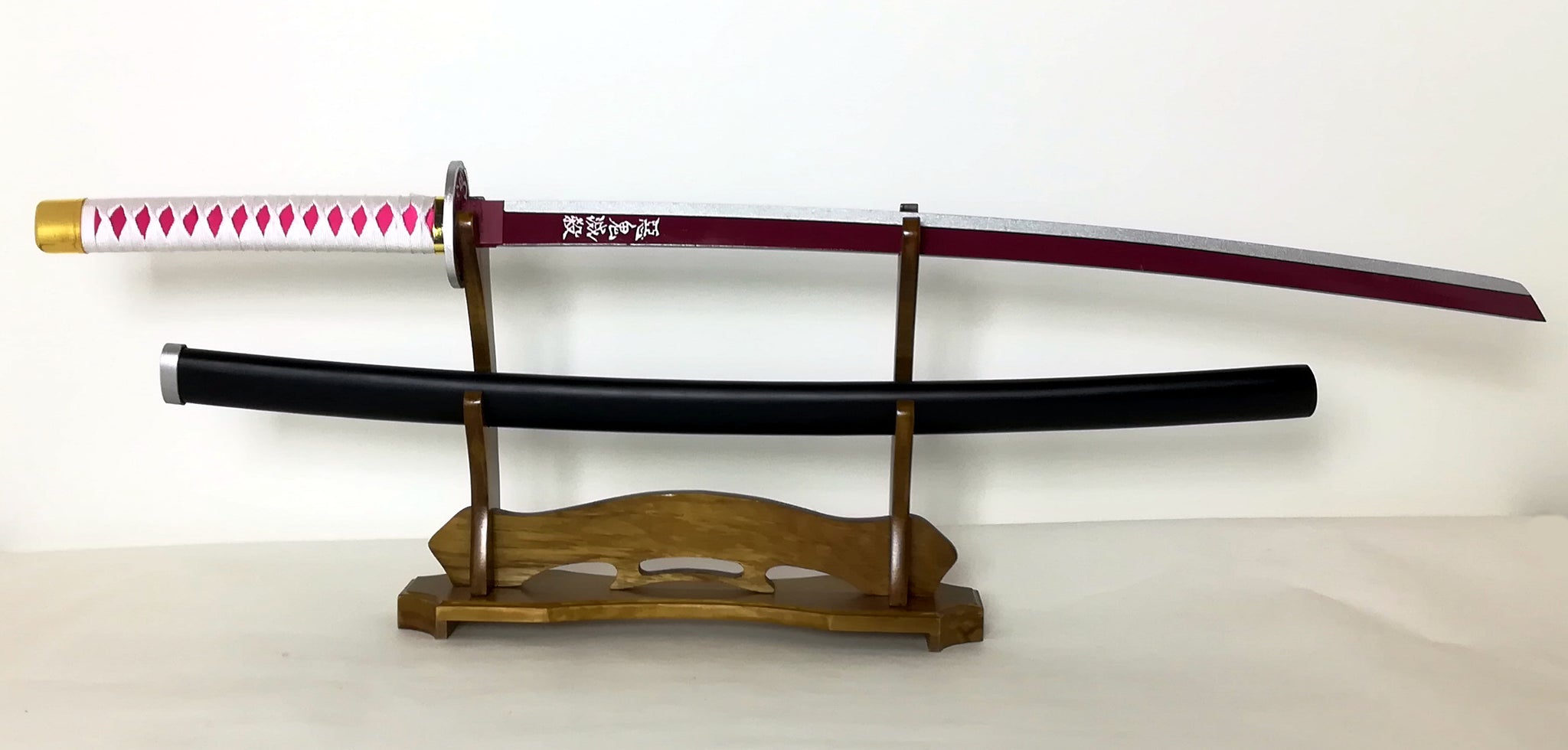 栗花落カナヲ つゆりかなを 日輪刀 きめつのやいば 鬼滅の刃 鬼殺隊