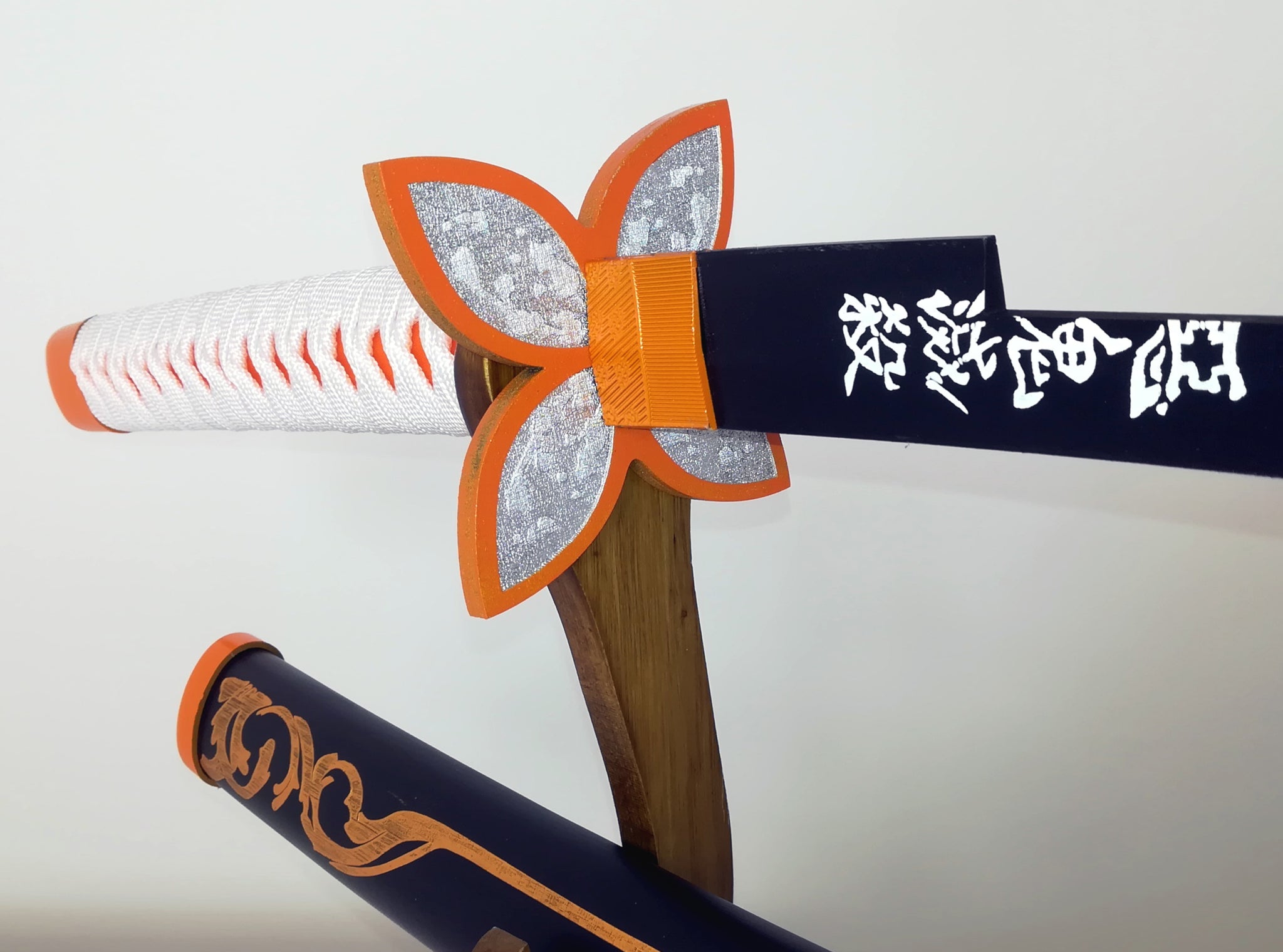 胡蝶しのぶ こちょうしのぶ 日輪刀 きめつのやいば 鬼滅の刃 鬼殺隊