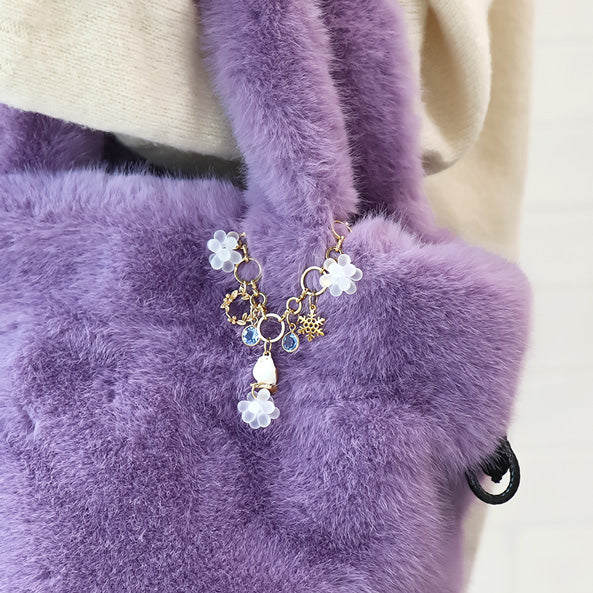 レシピNo.KR1080 雪の妖精シマエナガのバッグチャーム – 貴和製作所