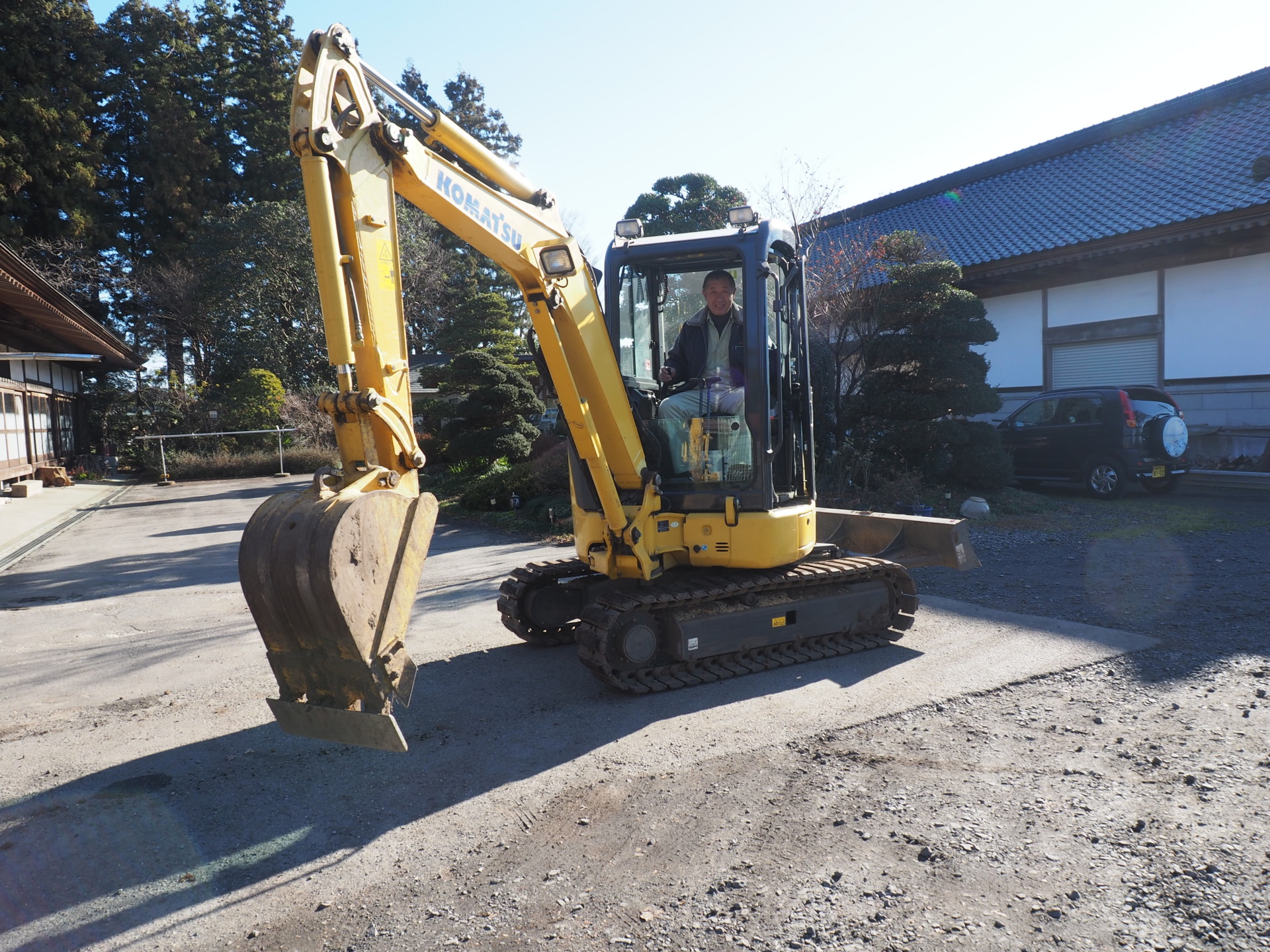 ミニショベル コマツ：PC30MR | 有限会社小松 高根沢町の造園緑地維持