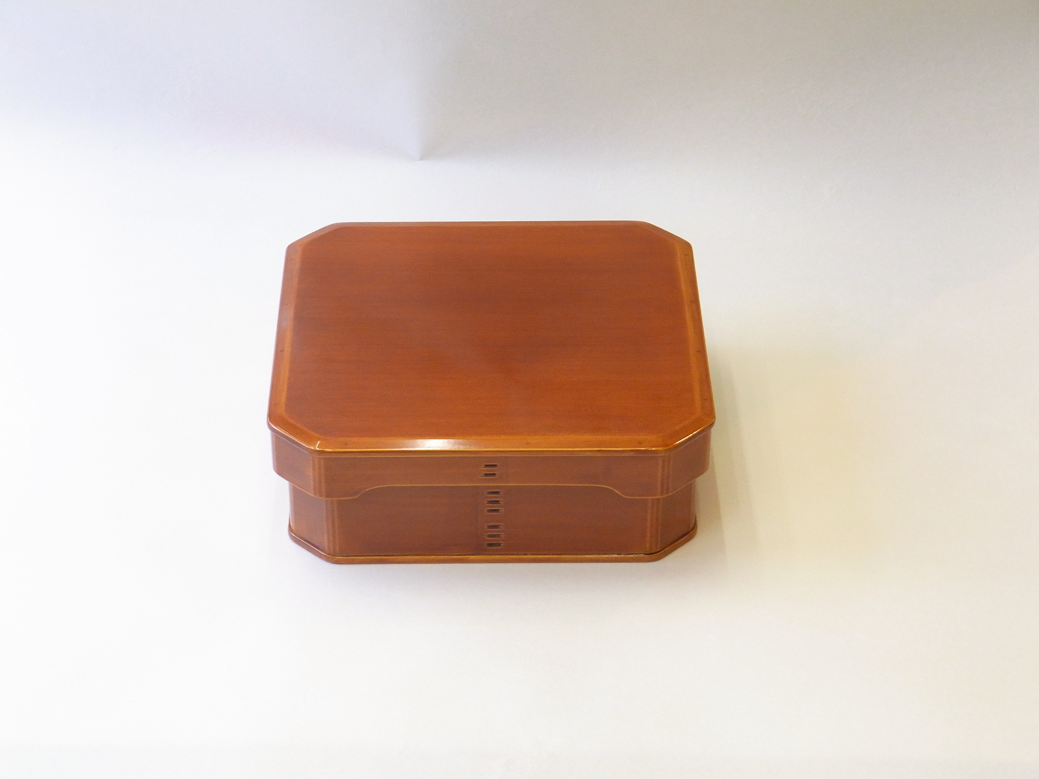 小林漆陶 映える器ギャラリー 岐阜市| 日本一の漆陶器 茶道具の品揃え