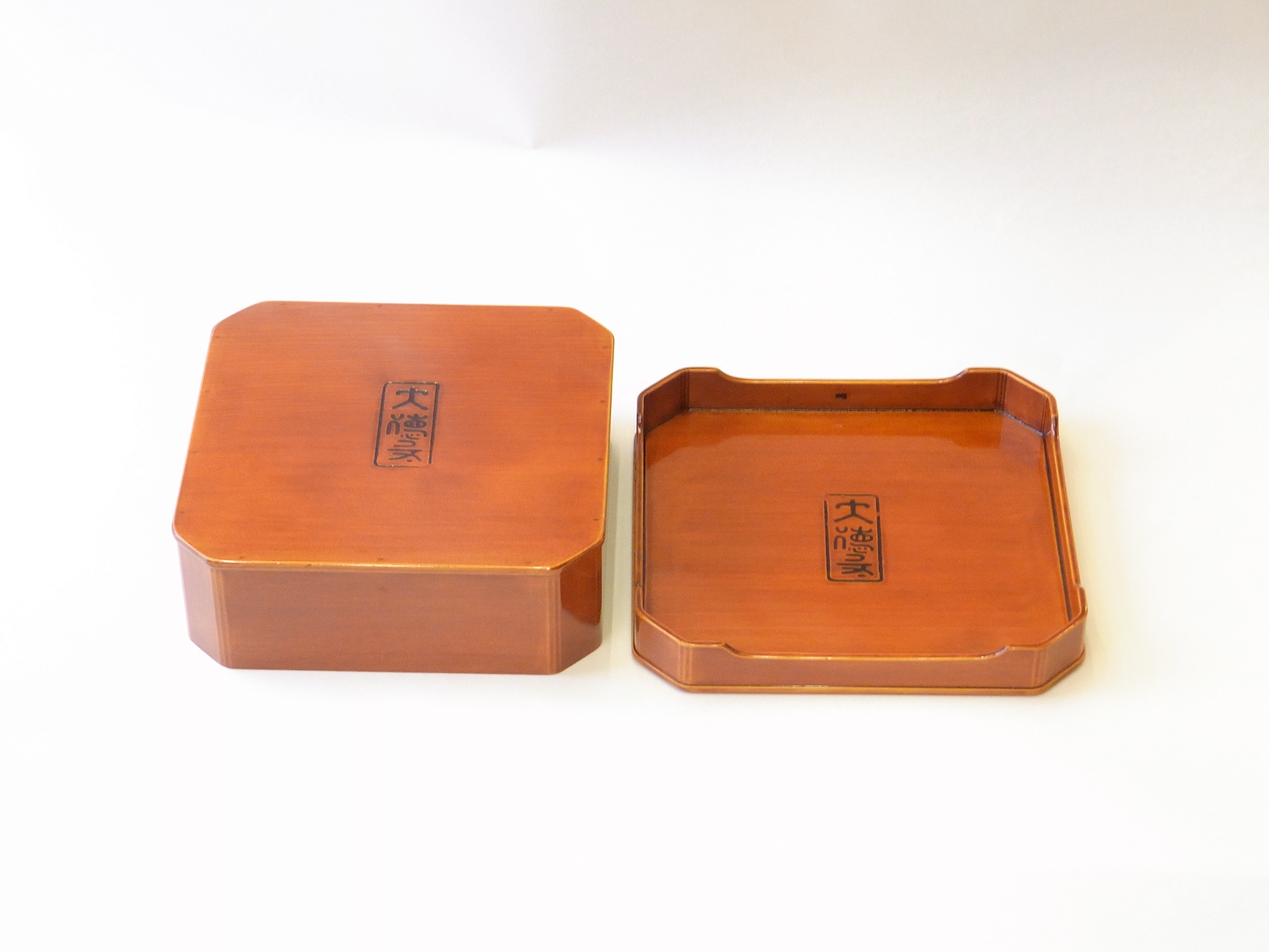 小林漆陶 映える器ギャラリー 岐阜市| 日本一の漆陶器 茶道具の品揃え