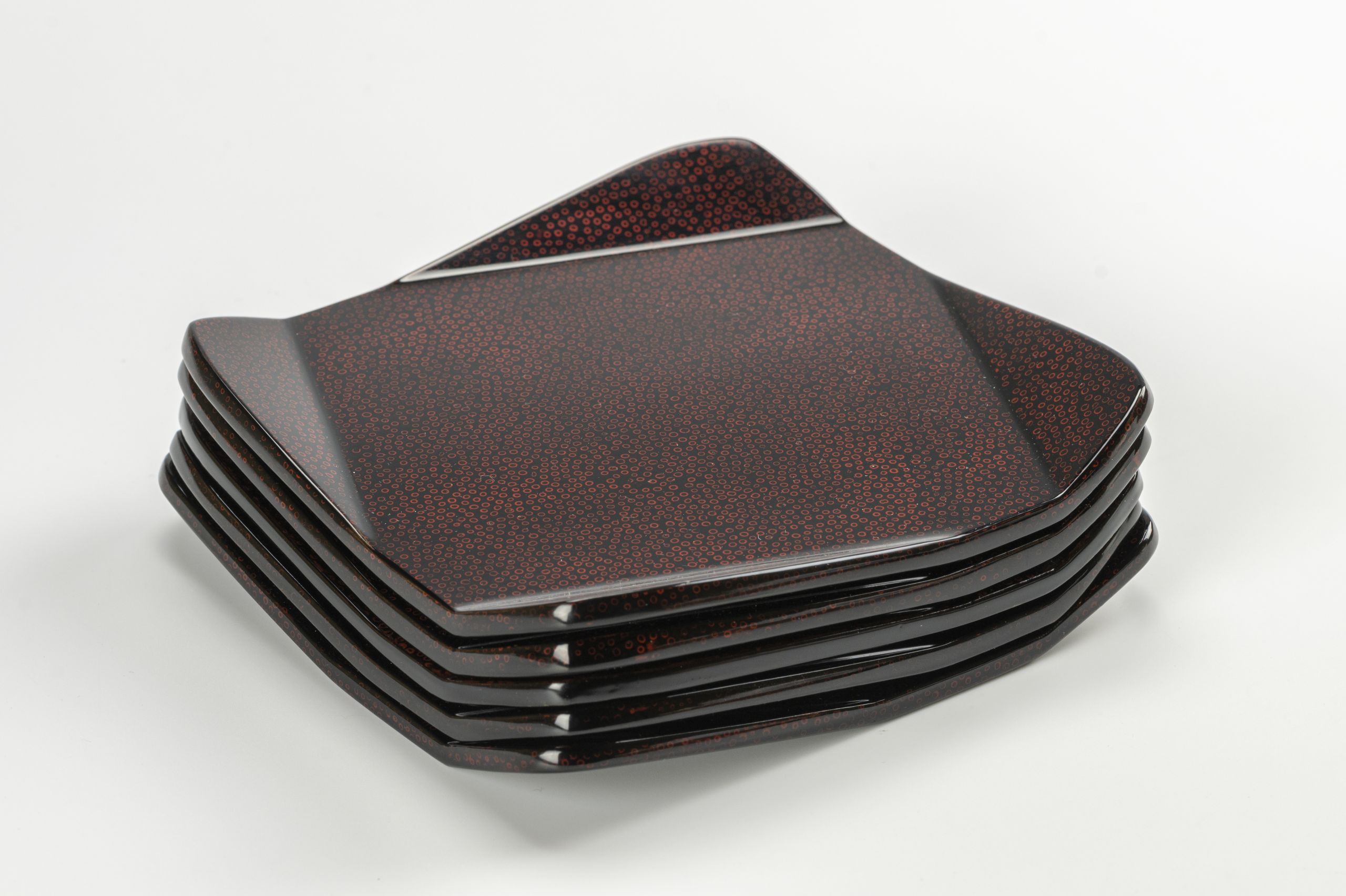 つま折銘々皿(5枚) 七々子塗/黒 | 津軽塗 小林漆器のネット通販