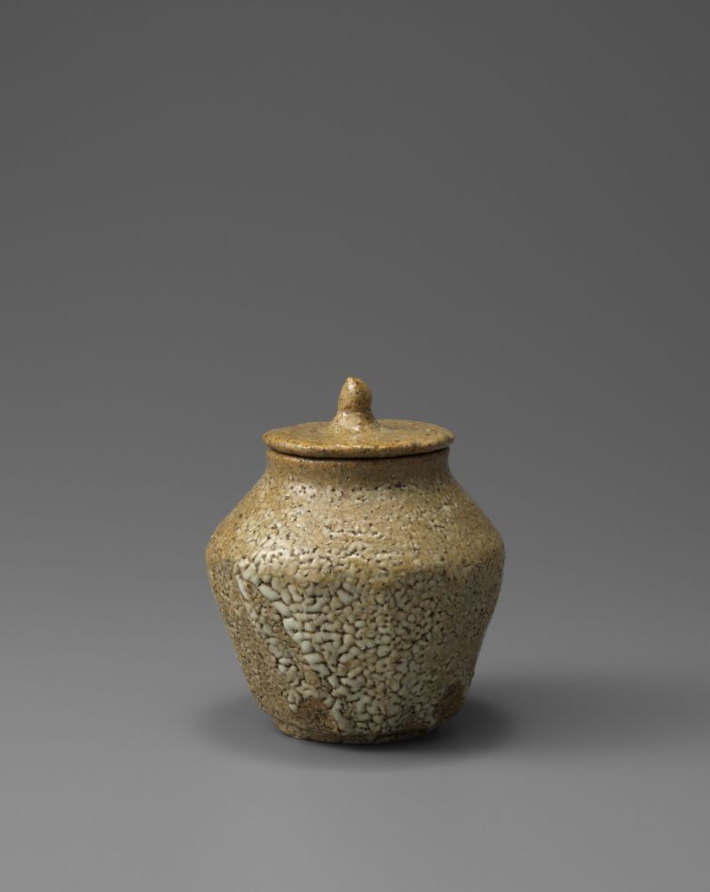 細川護煕の小壺 ―花入・骨壷・梅干し入れ展― 展覧会（2025） | 壺中居