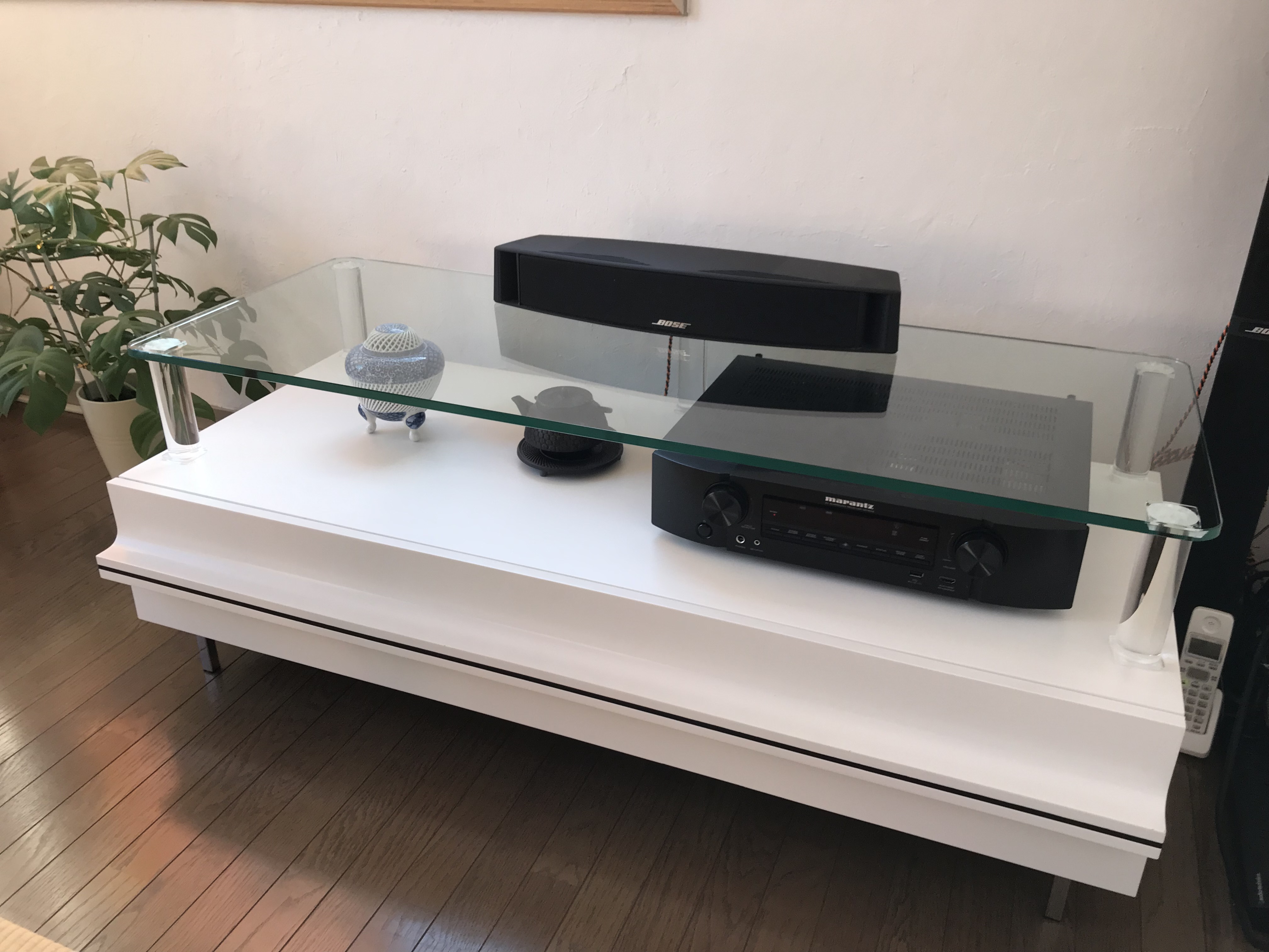オーディオ機器やTVの天板に強化ガラスを設置したお客様（神奈川県横浜