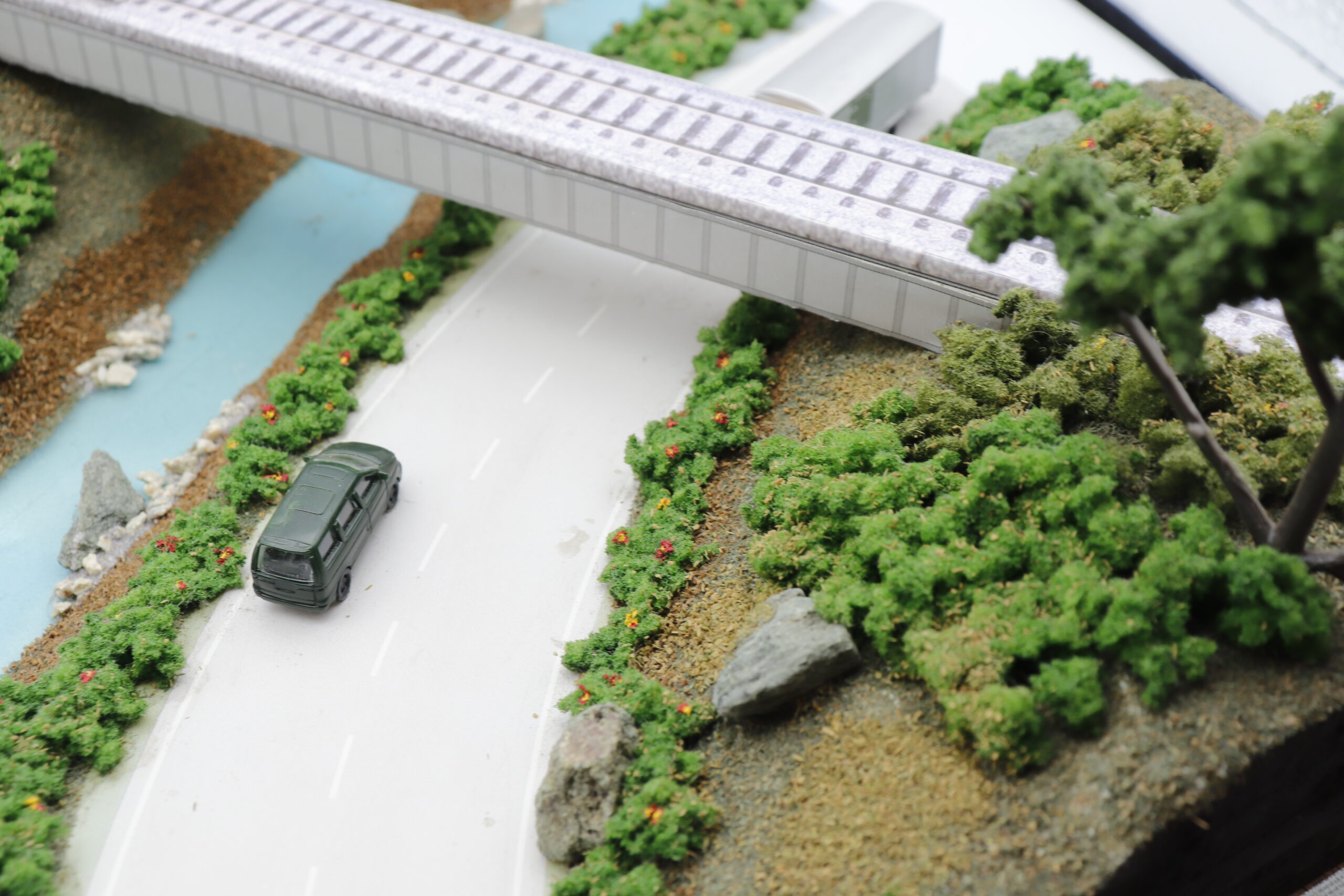 ジオラマとは？リアルに見せる方法や必要な道具・材料を解説！ | 建築