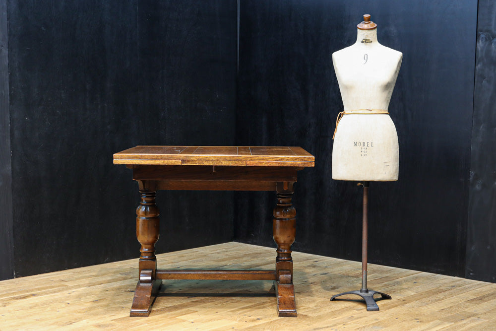 艶やかで美しく重厚な佇まいのバタフライテーブル BB2753 – 古福庵