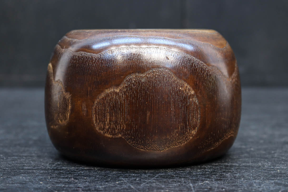 艶やかな光沢を放つ碁石入れ DC5490ab 在庫(a:1 b:0)個 – 古福庵