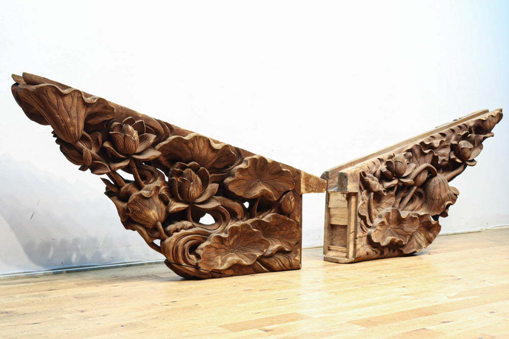 大型サイズ！！ 蓮の葉と花の彫刻が見事な梁飾り DC6813ab 在庫(a:1 b