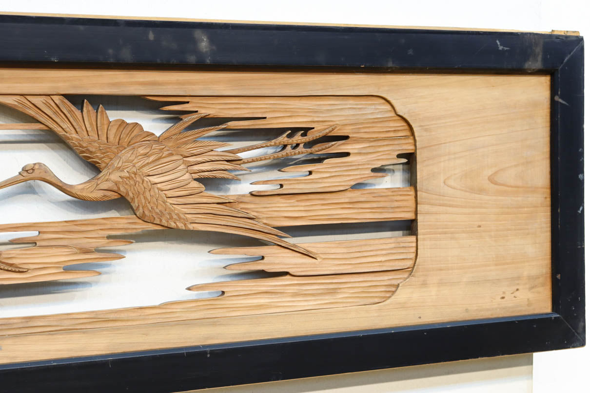 松と鶴亀の風景を繊細に描いた彫刻欄間 EZ2410ab 在庫(a:1 b:0)枚 – 古