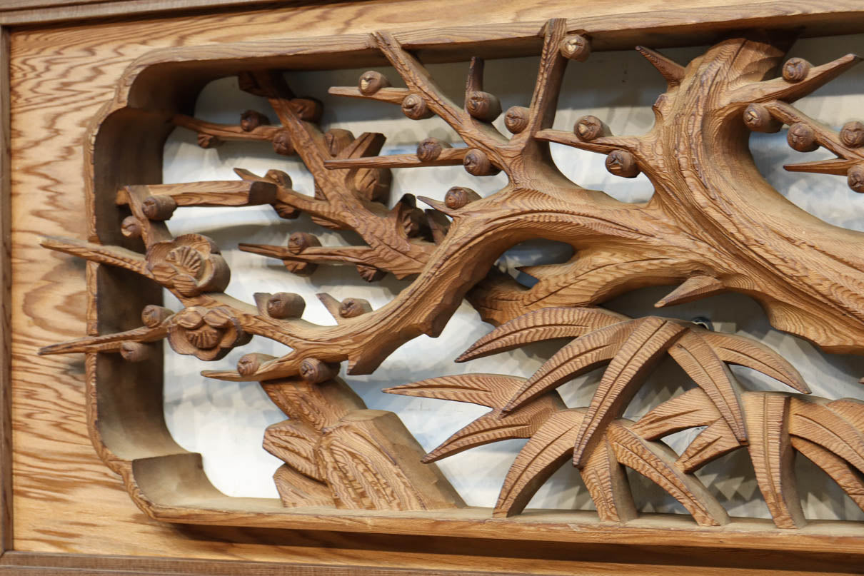 緻密に描かれた梅の木が美しい深彫り彫刻欄間 EZ2434b 在庫1枚 – 古福