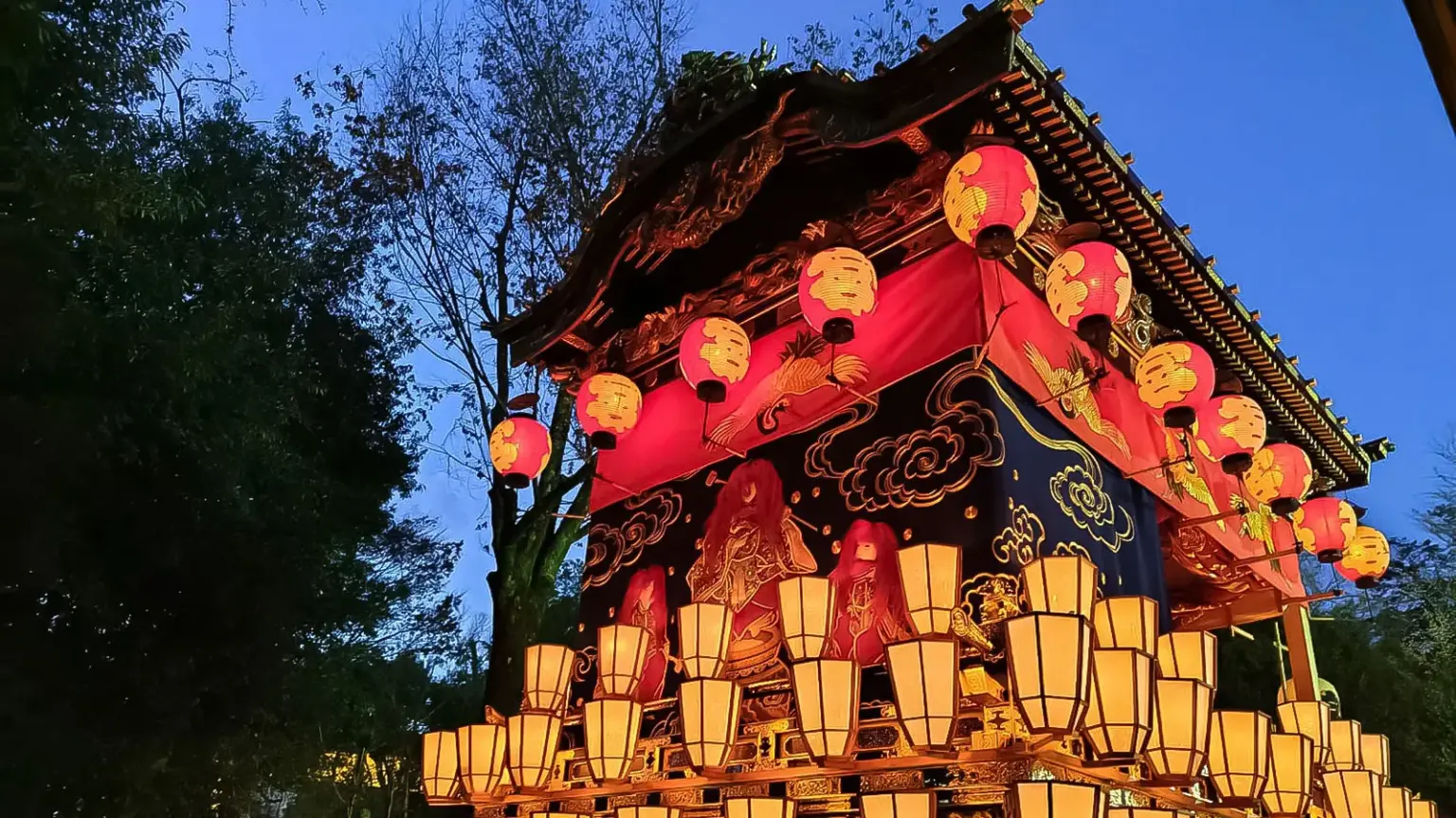 2025年版】秩父夜祭（12月2日・3日）完全ガイド｜見どころ・屋台グルメ